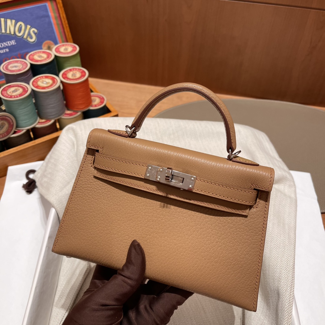 에르메스 미니 켈리백19 골드브라운 은장 염소가죽